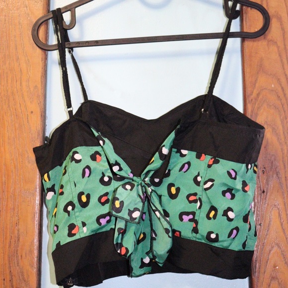 Tops - Picture 2 of 2